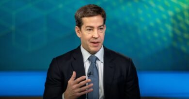 Okta beats fourth-quarter estimates, but issues weak guidance Okta beats fourth-quarter estimates, but issues weak guidance