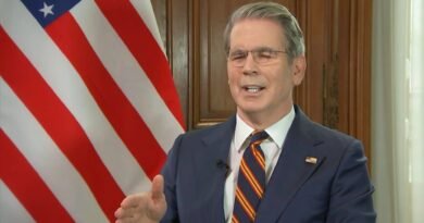 Bessent says Treasury is not intervening in oil commodities markets and has no authority to Bessent says Treasury is not intervening in oil commodities markets and has no authority to