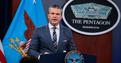 Judge blocks restrictive Pentagon press access policy