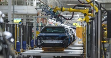 Toyota to invest $1 billion to increase U.S. production in Kentucky, Indiana plants Toyota to invest $1 billion to increase U.S. production in Kentucky, Indiana plants
