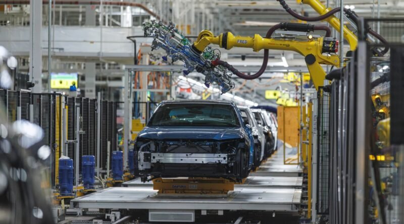 Toyota to invest $1 billion to increase U.S. production in Kentucky, Indiana plants