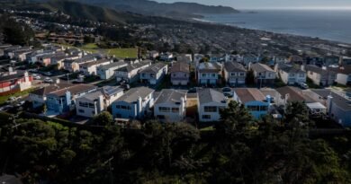 Weekly mortgage refinance demand is down more than 40% in a month