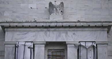 Fed dissenters explain ‘no’ votes, saying they disagreed with hinting next move would be a