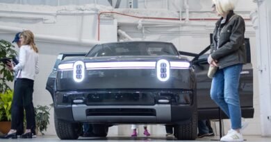 Rivian renegotiates DOE loan down to $4.5 billion, adjusts capacity plans for Georgia plant
