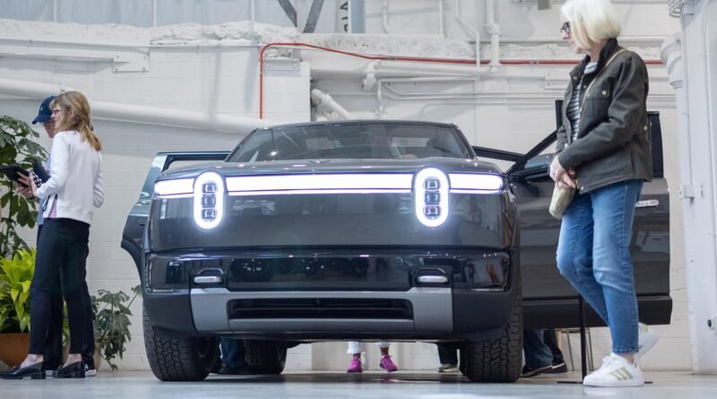 Rivian renegotiates DOE loan down to $4.5 billion, adjusts capacity plans for Georgia plant