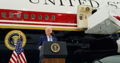 Trump unveils the new Air Force One, a converted Qatari jet