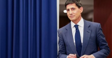 Trump eases pressure on Fed Chairman Kevin Warsh as inflation tops 4%