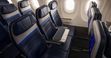 United Airlines’ new upsell: Keeping other travelers out of the middle seat United Airlines’ new upsell: Keeping other travelers out of the middle seat
