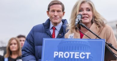 Kids Online Safety Act social media safety bill advances in Senate