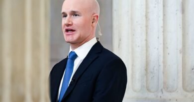 Coinbase partners with Moov to boost community bank stablecoin capabilities before Clarity