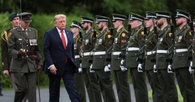 Trump arrives in Ireland to meet leaders before attending golf tournament
