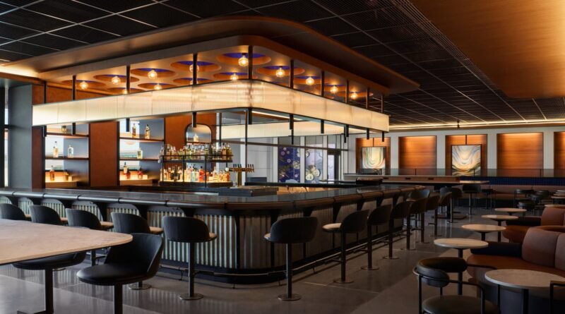 United Airlines set to open its biggest airport lounge in $2.6 billion overhaul at Houston